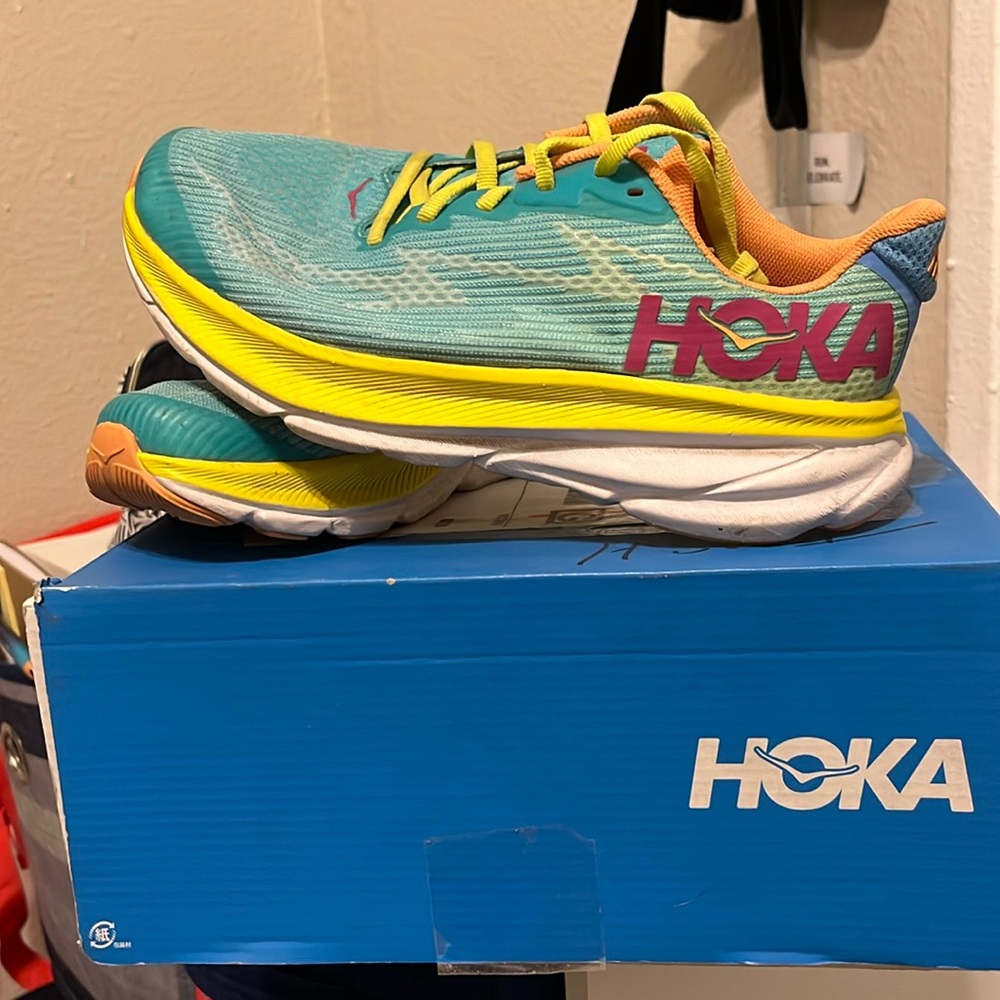 Hoka Clifton 9